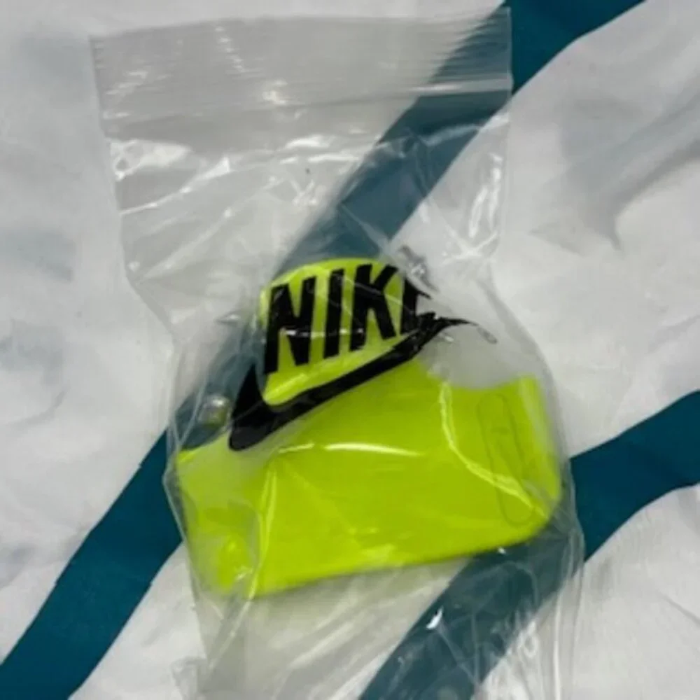 NEW Nike Zoom Mamba V6 Men’s Size 8 Distance Spikes‎ Racing Shoes With Carry Bag